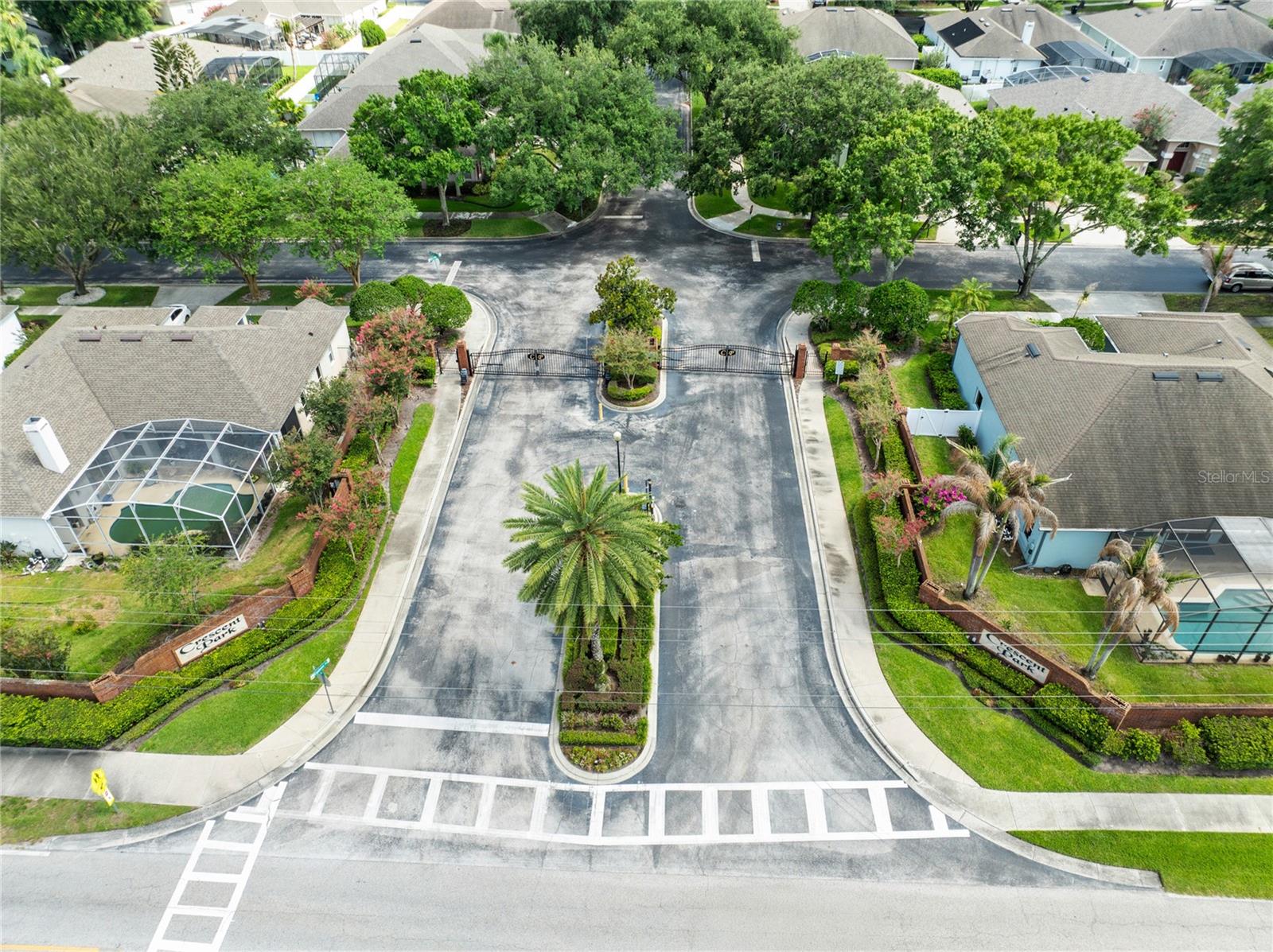 CRESCENT PARK - Residential