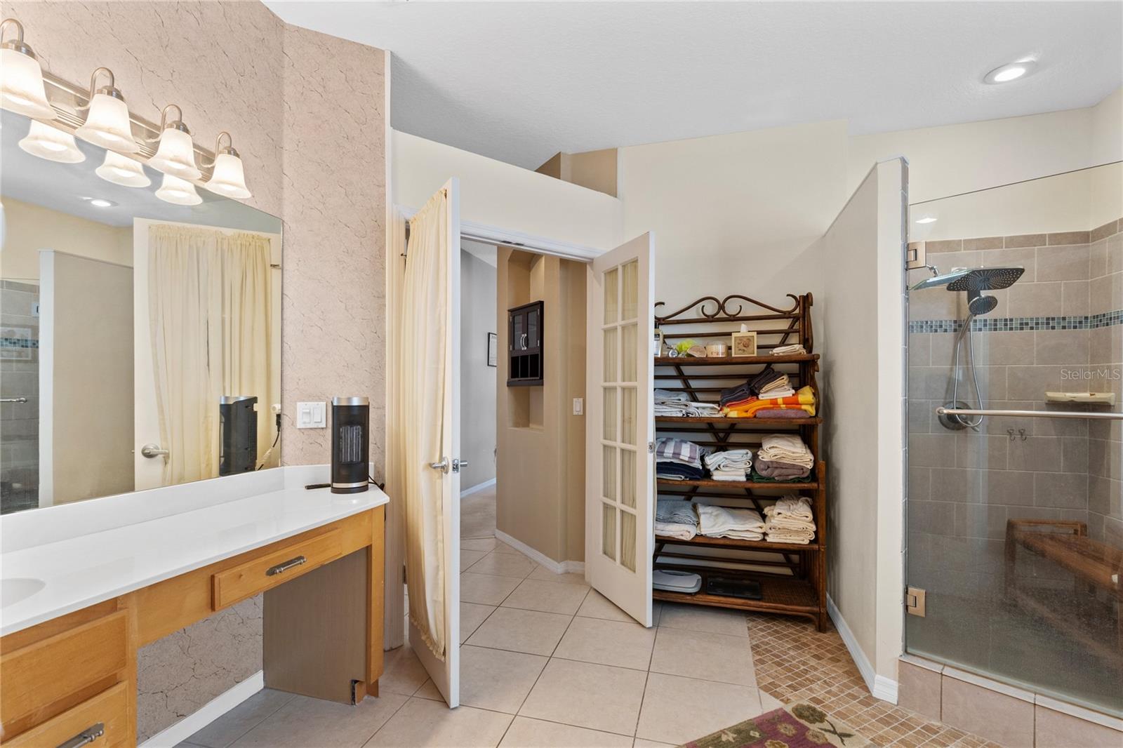 CRESCENT PARK - Residential
