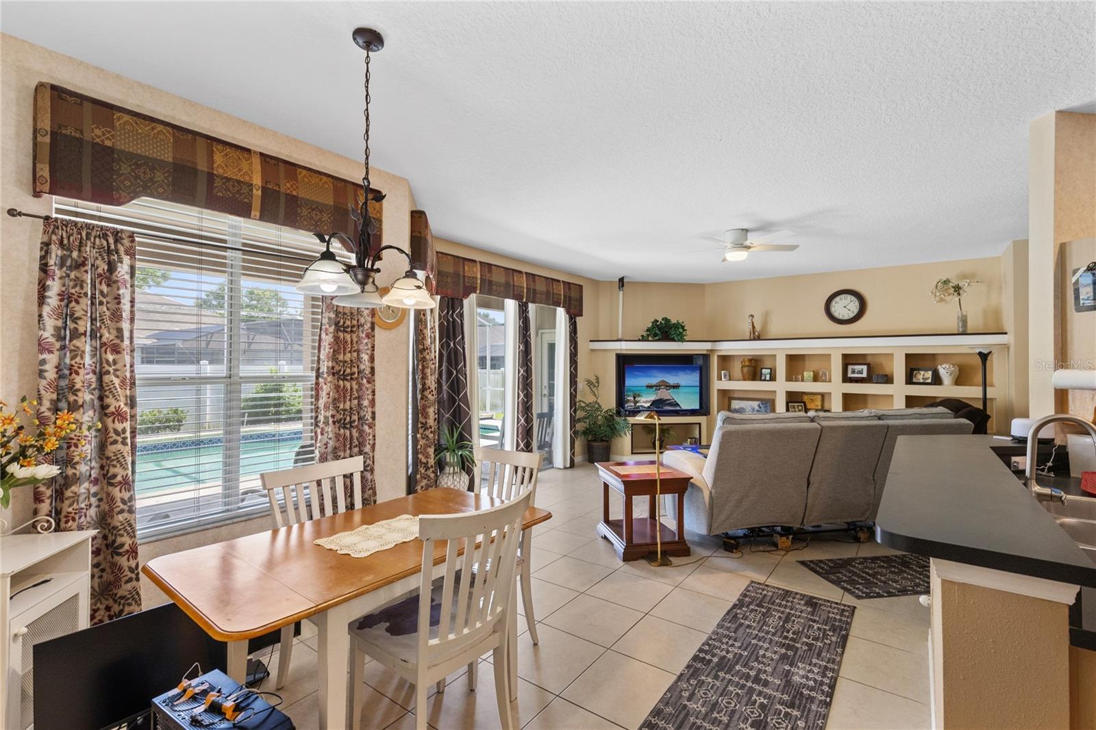 CRESCENT PARK - Residential