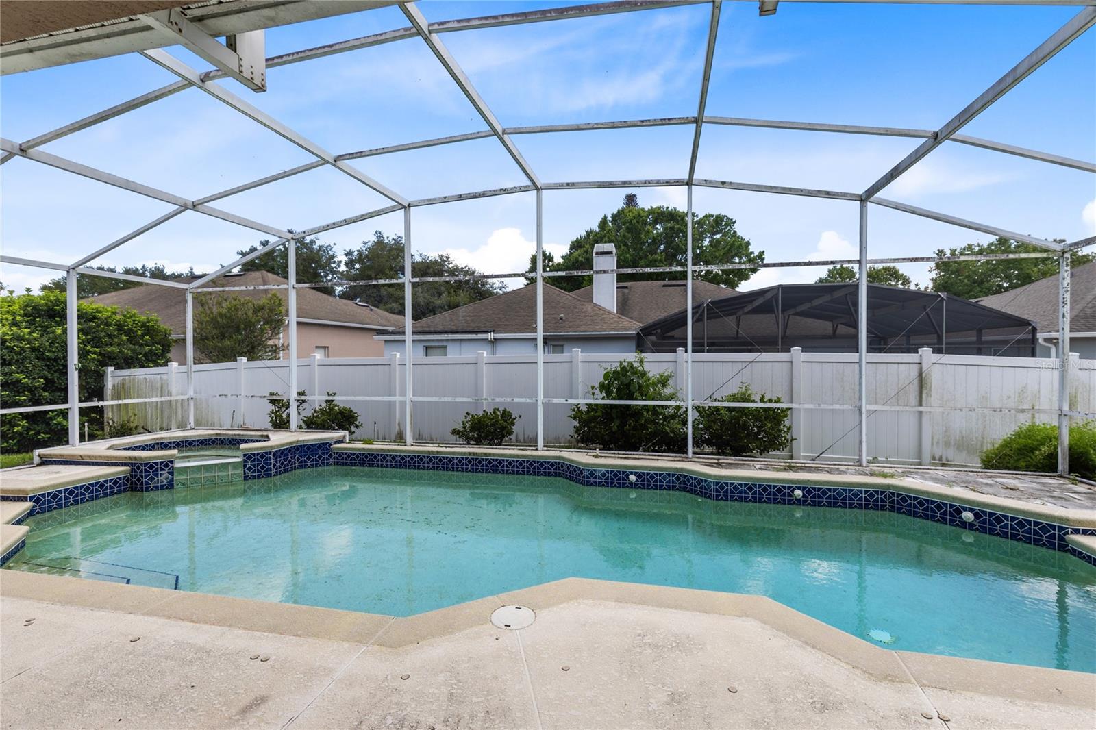 CRESCENT PARK - Residential