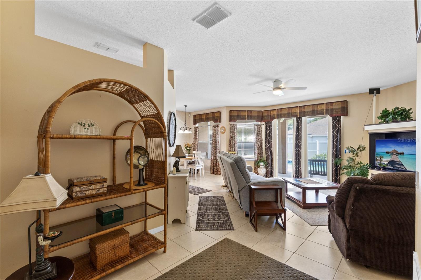 CRESCENT PARK - Residential
