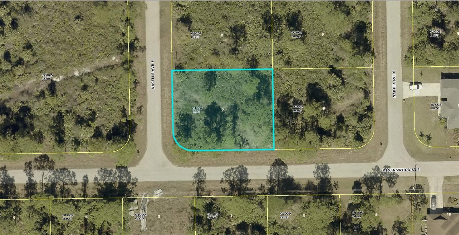 A VACANT LOT IN LEHIGH ACRES IN LEE COUNTY!!!