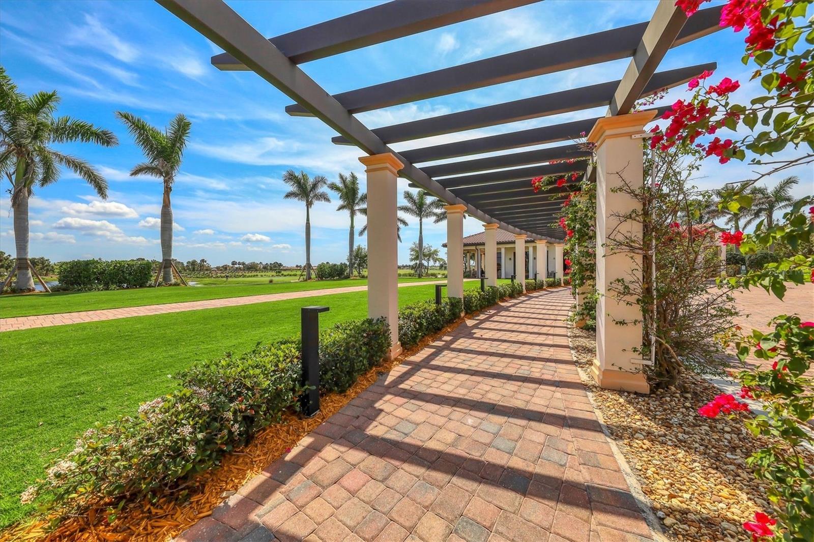 SARASOTA NATIONAL PH 13-B - Residential