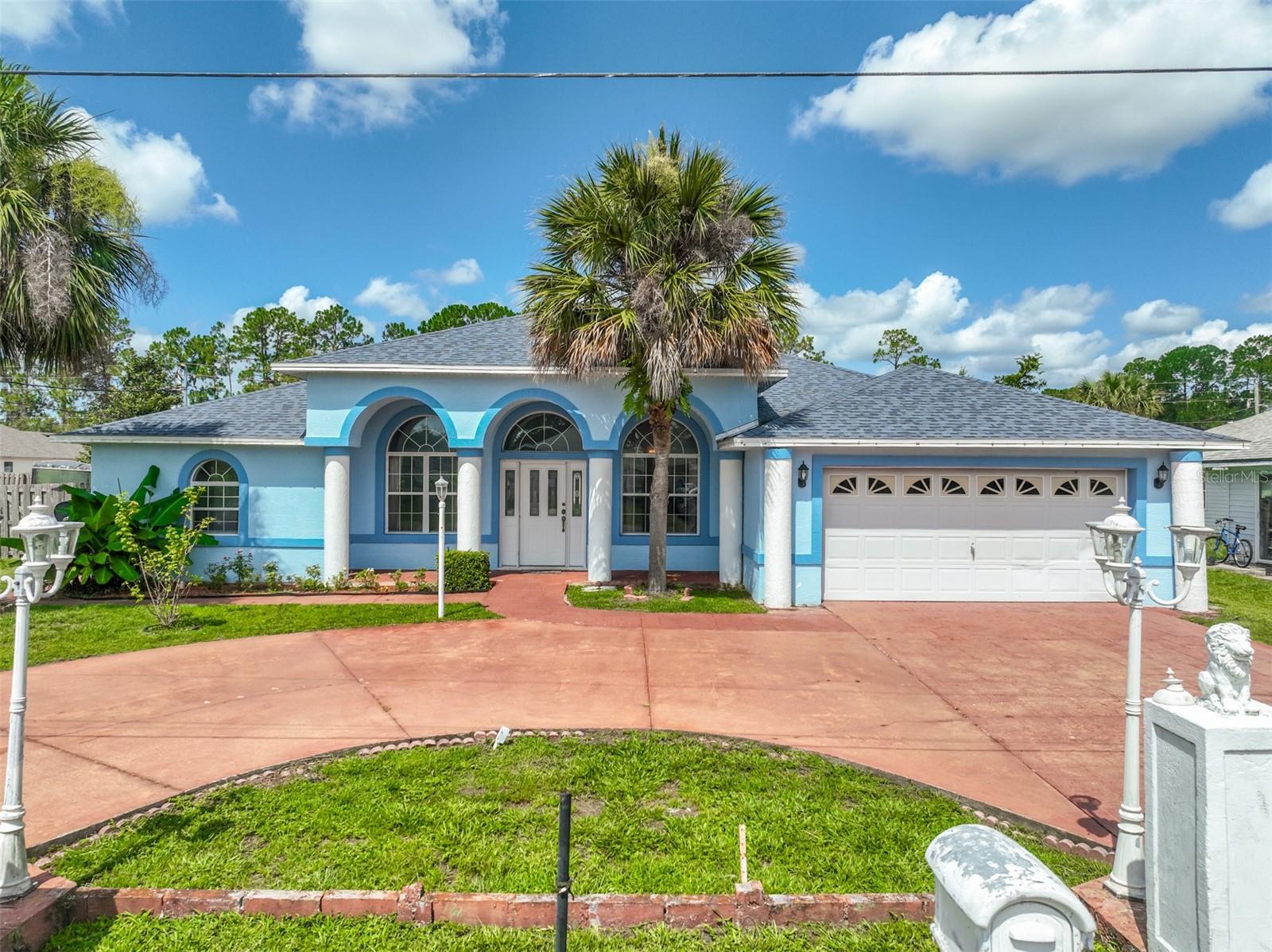 ROYAL PALMS - Residential