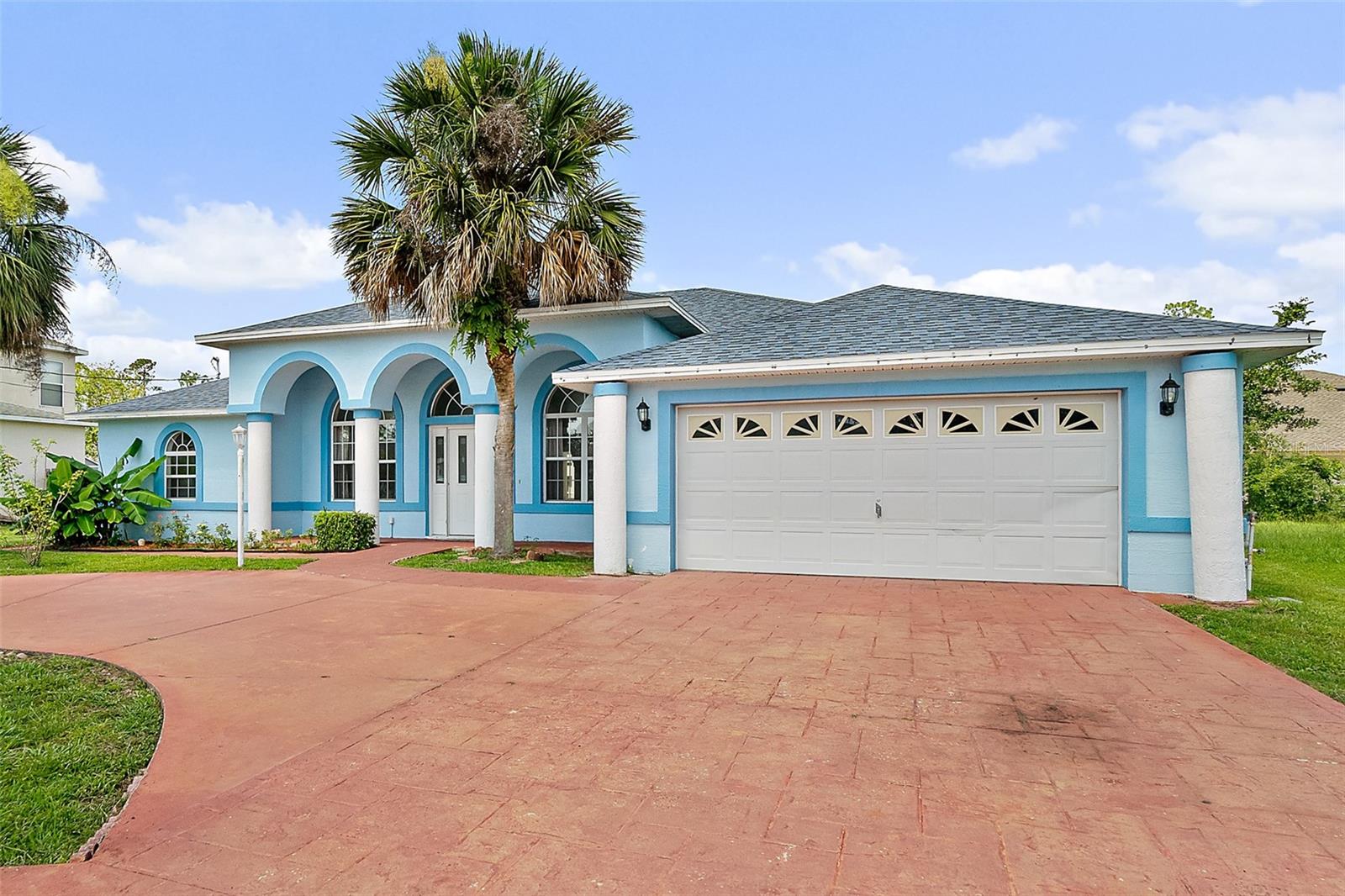 ROYAL PALMS - Residential