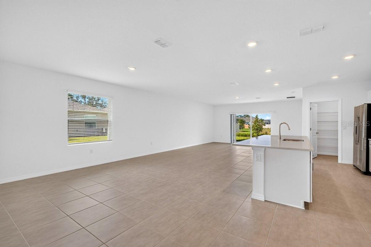 RIVERFRONT ESTATES SOUTH - Residential