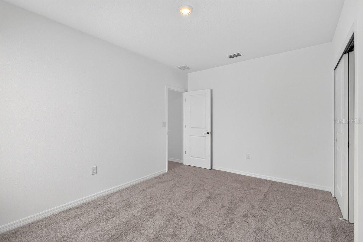 RIVERFRONT ESTATES SOUTH - Residential