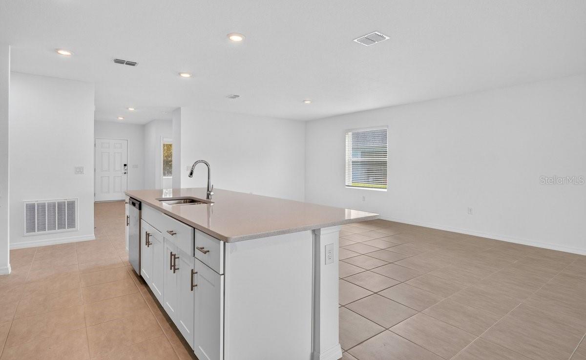RIVERFRONT ESTATES SOUTH - Residential
