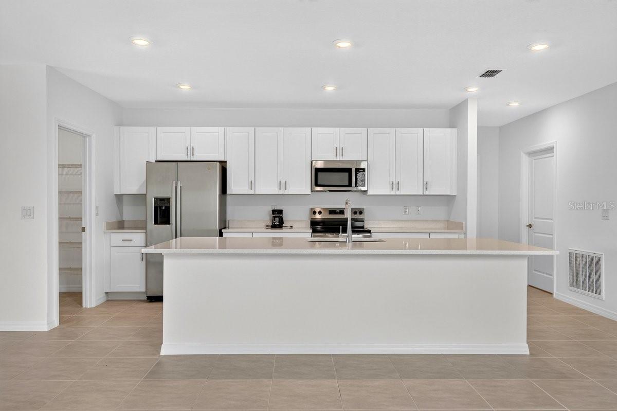 RIVERFRONT ESTATES SOUTH - Residential