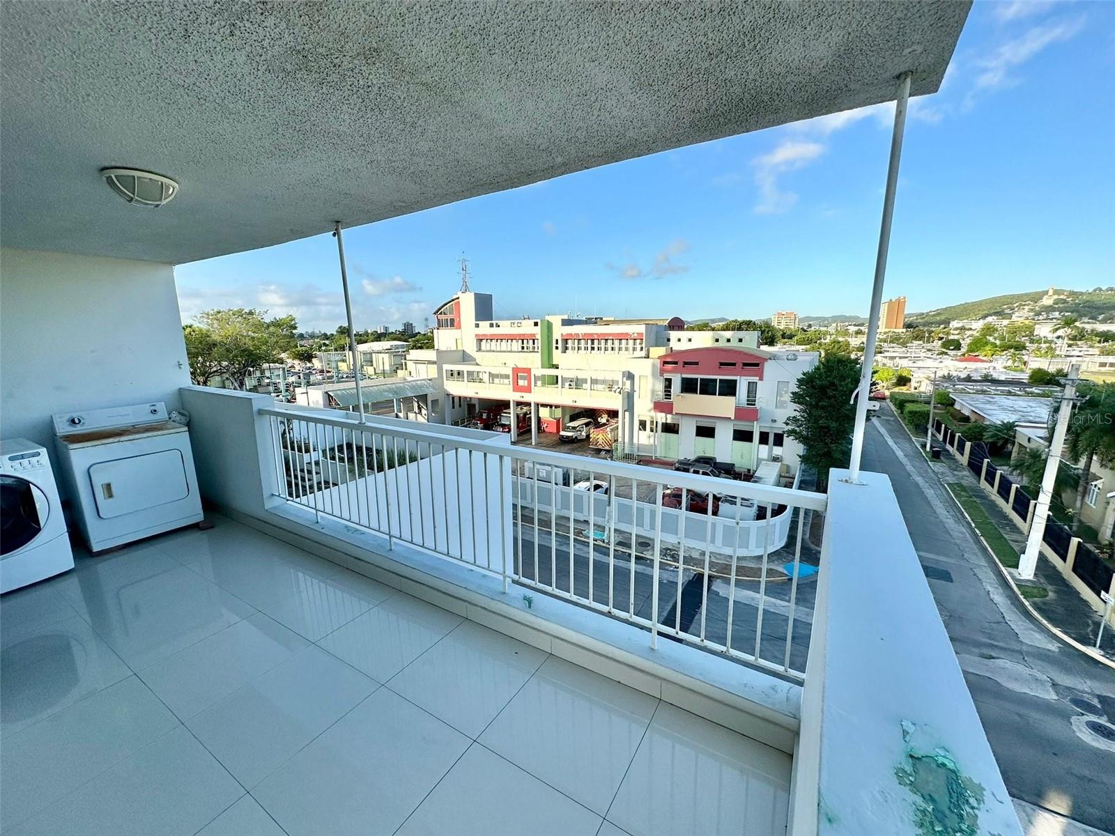 CONDOMINIO ALCAZAR - Residential