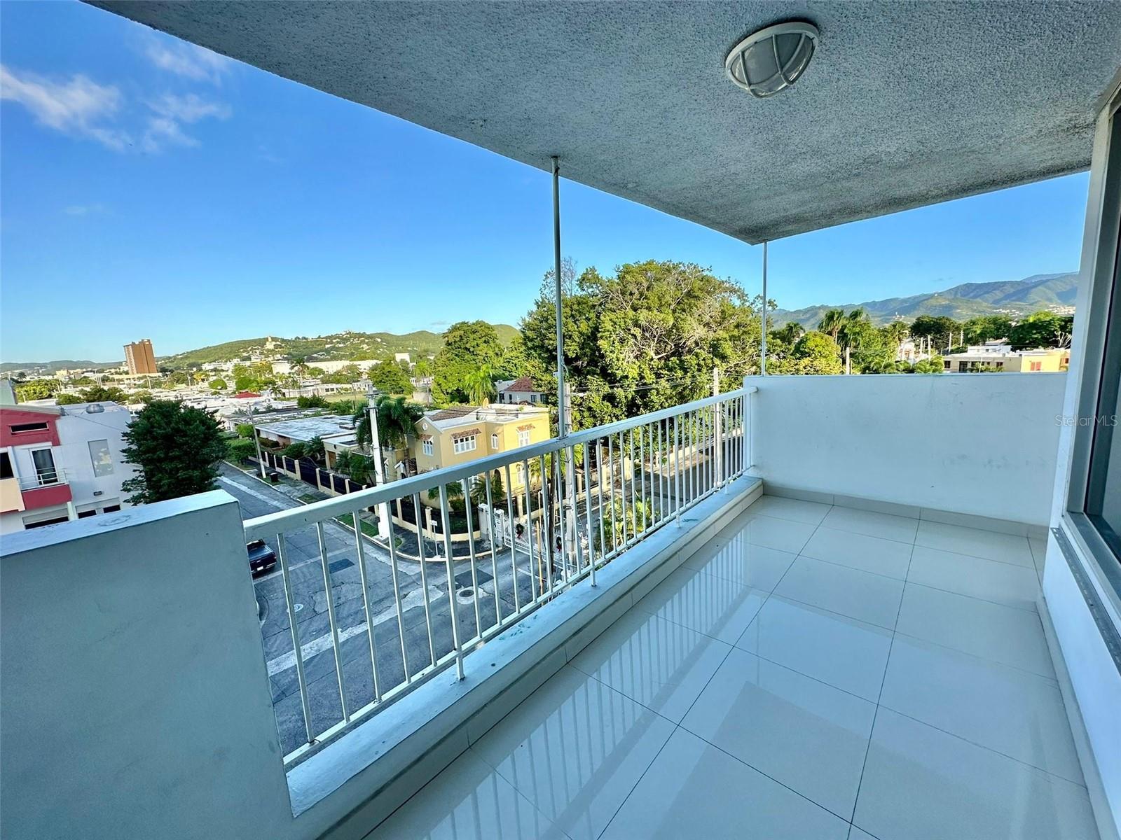 CONDOMINIO ALCAZAR - Residential