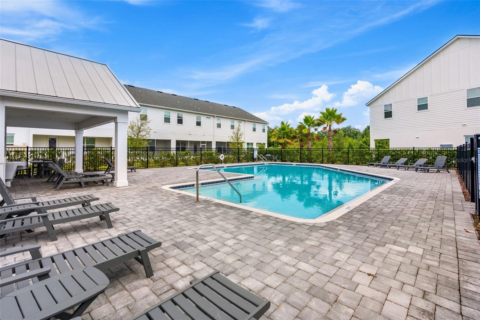 BRENTWOOD LANDING - Residential
