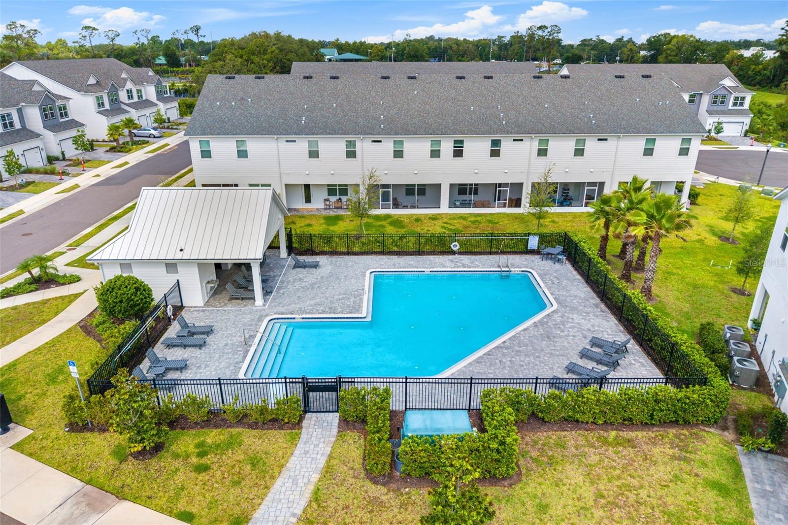 BRENTWOOD LANDING - Residential