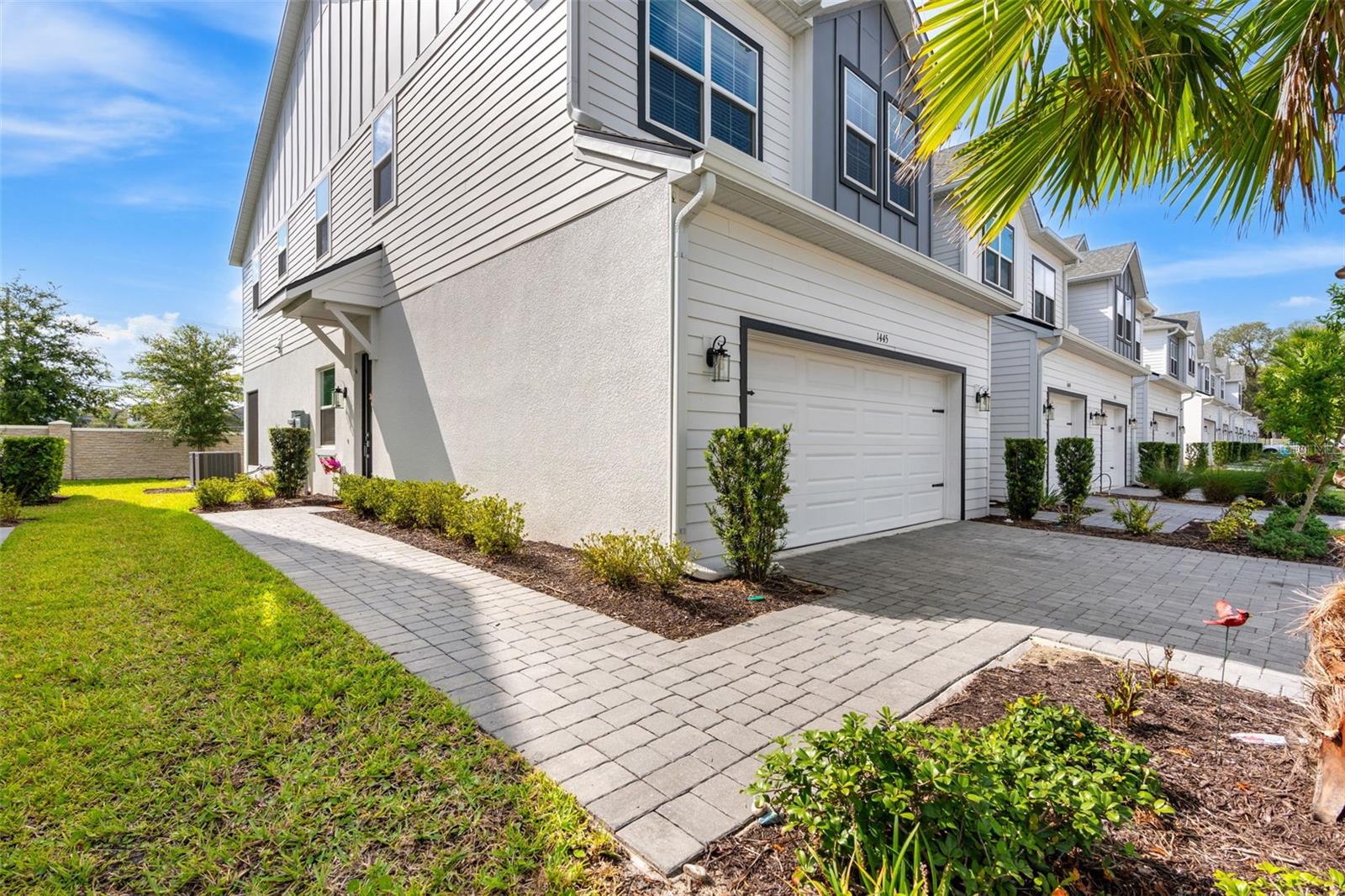 BRENTWOOD LANDING - Residential