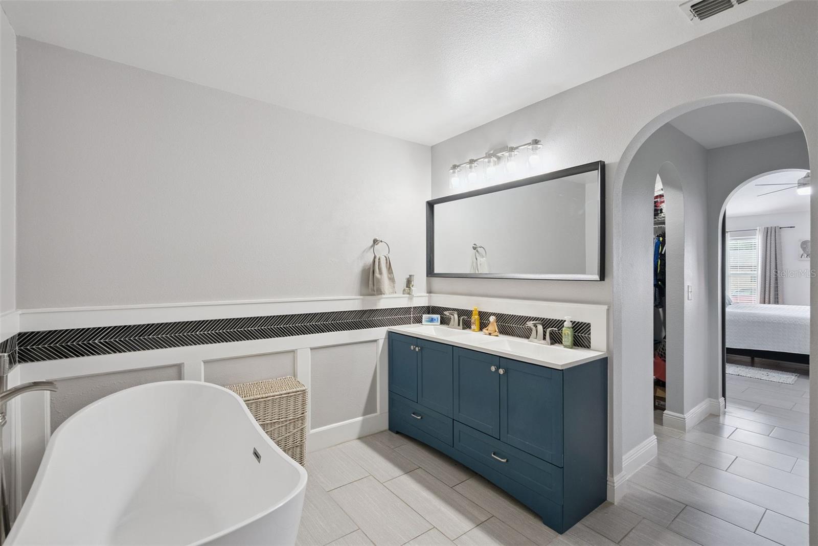 DELTONA LAKES UNIT 12 - Residential