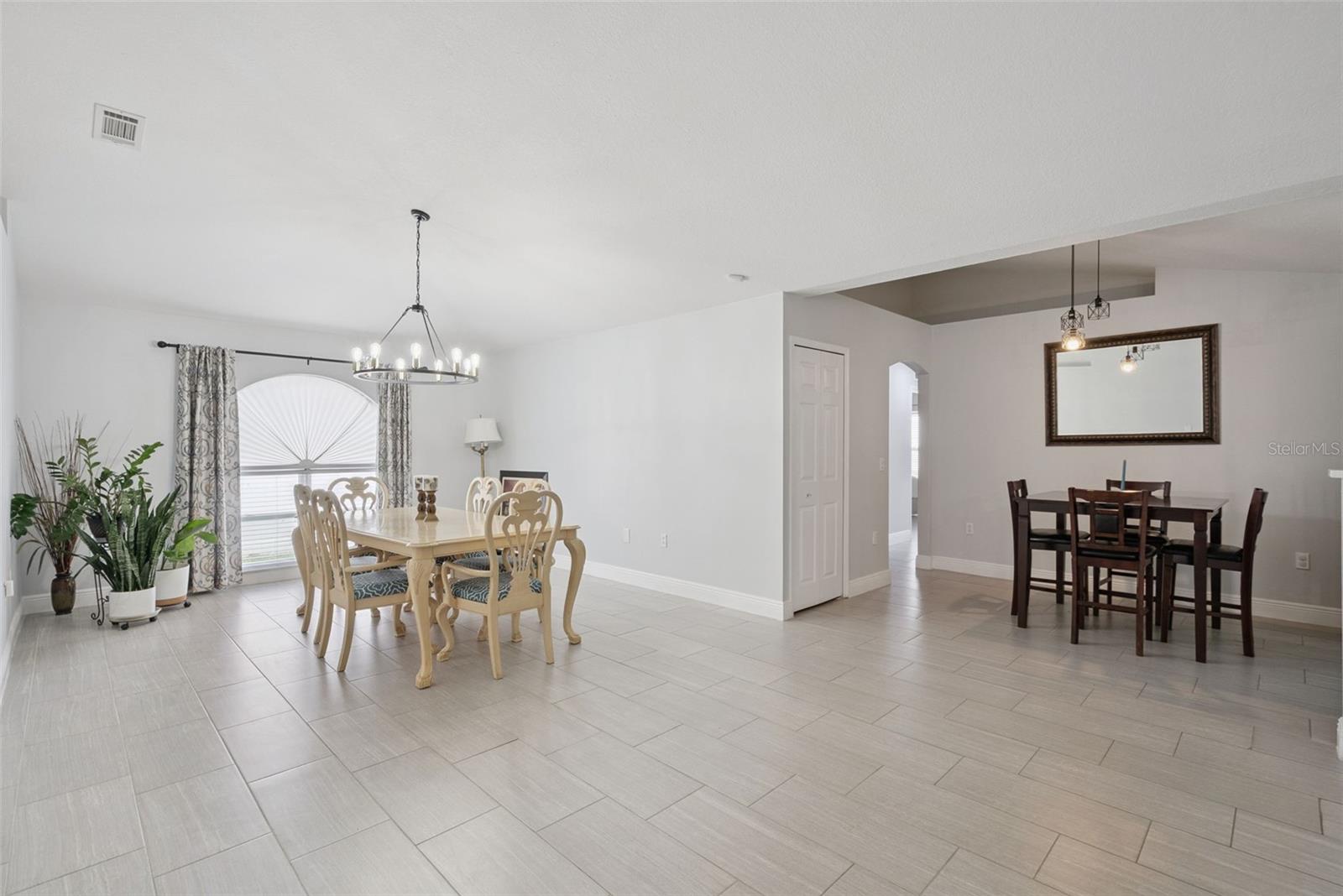 DELTONA LAKES UNIT 12 - Residential