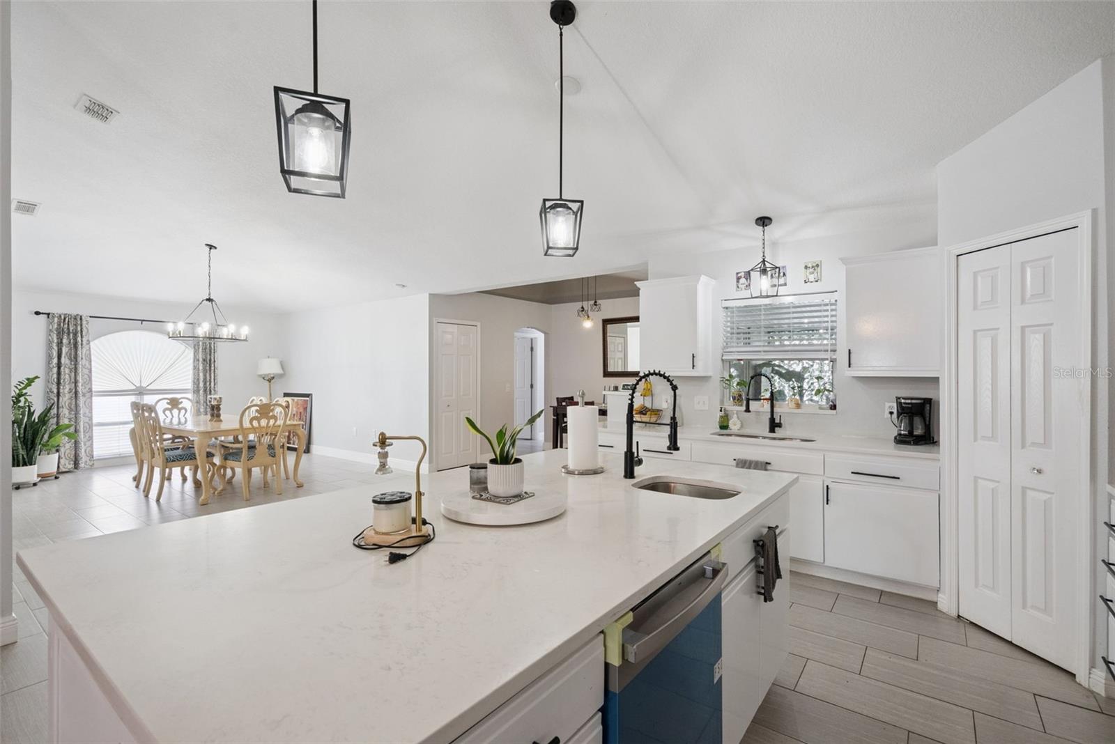 DELTONA LAKES UNIT 12 - Residential