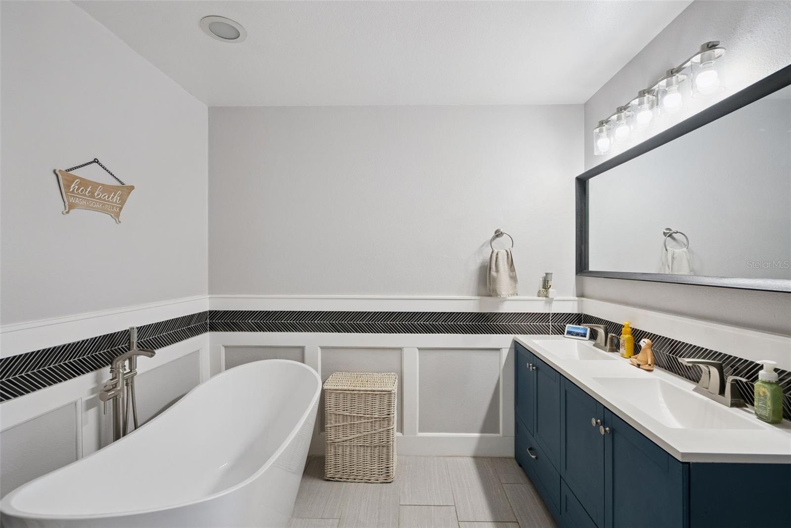 DELTONA LAKES UNIT 12 - Residential