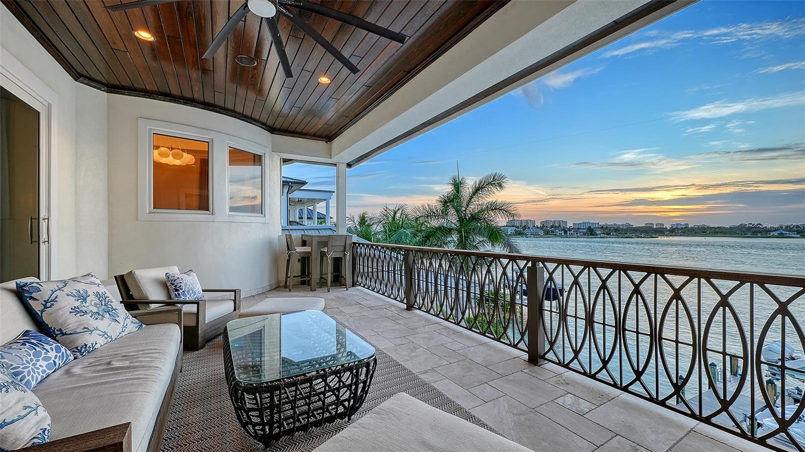 LIDO C/LIDO SHORES - Residential