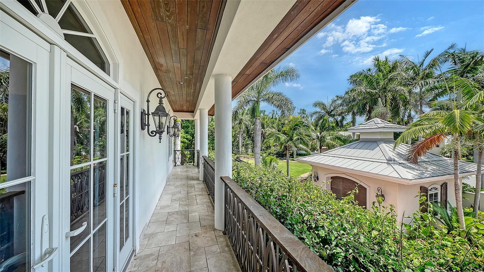 LIDO C/LIDO SHORES - Residential