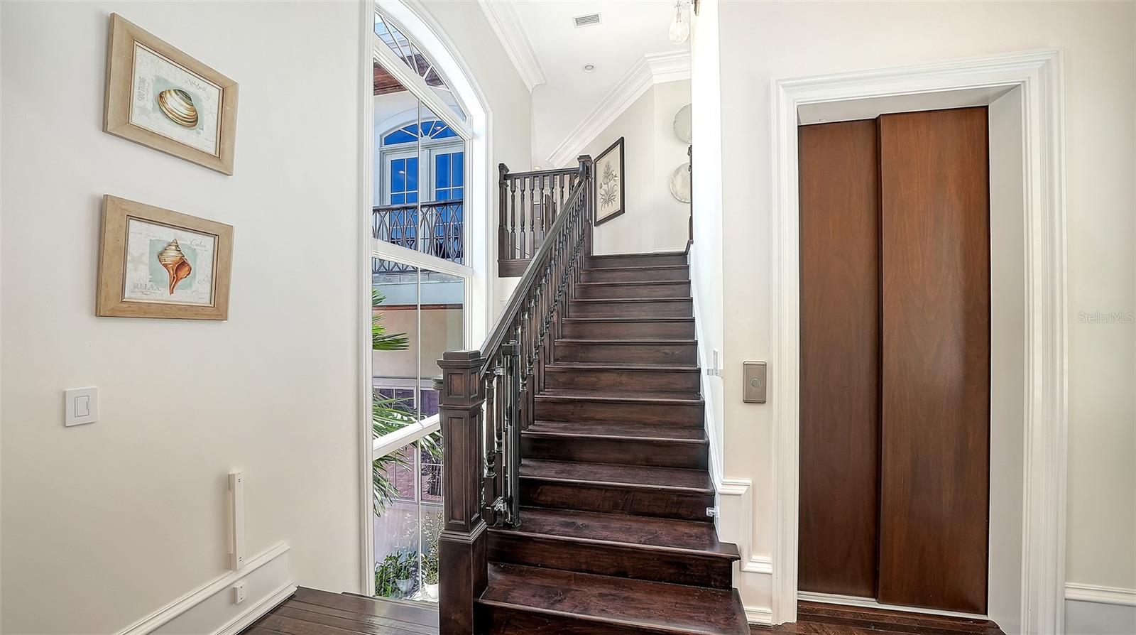 LIDO C/LIDO SHORES - Residential