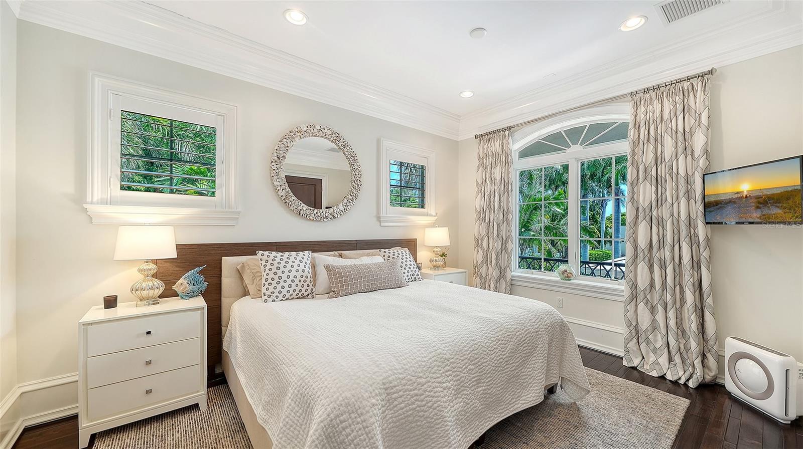 LIDO C/LIDO SHORES - Residential