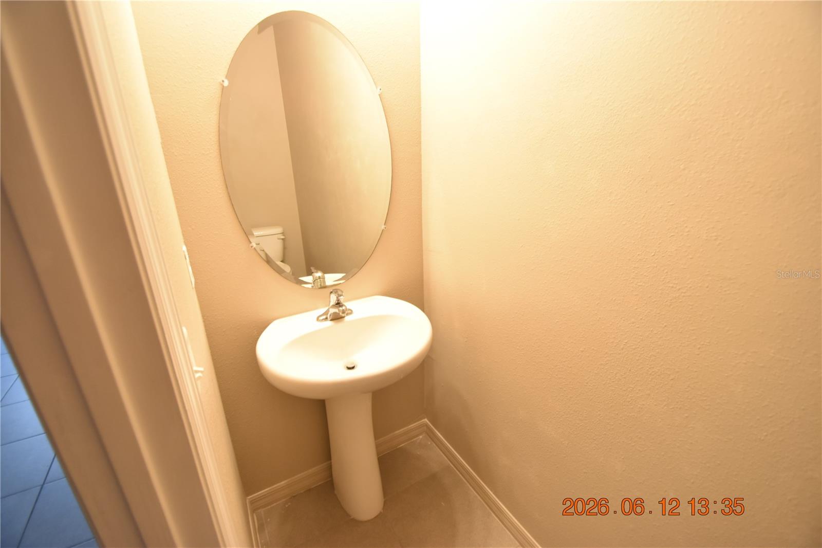 EAGLE PALM PH 4A - Residential Lease