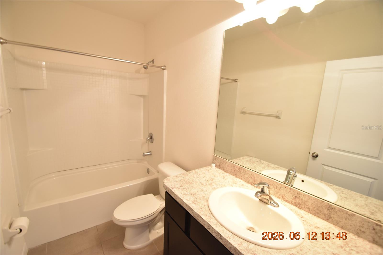 EAGLE PALM PH 4A - Residential Lease