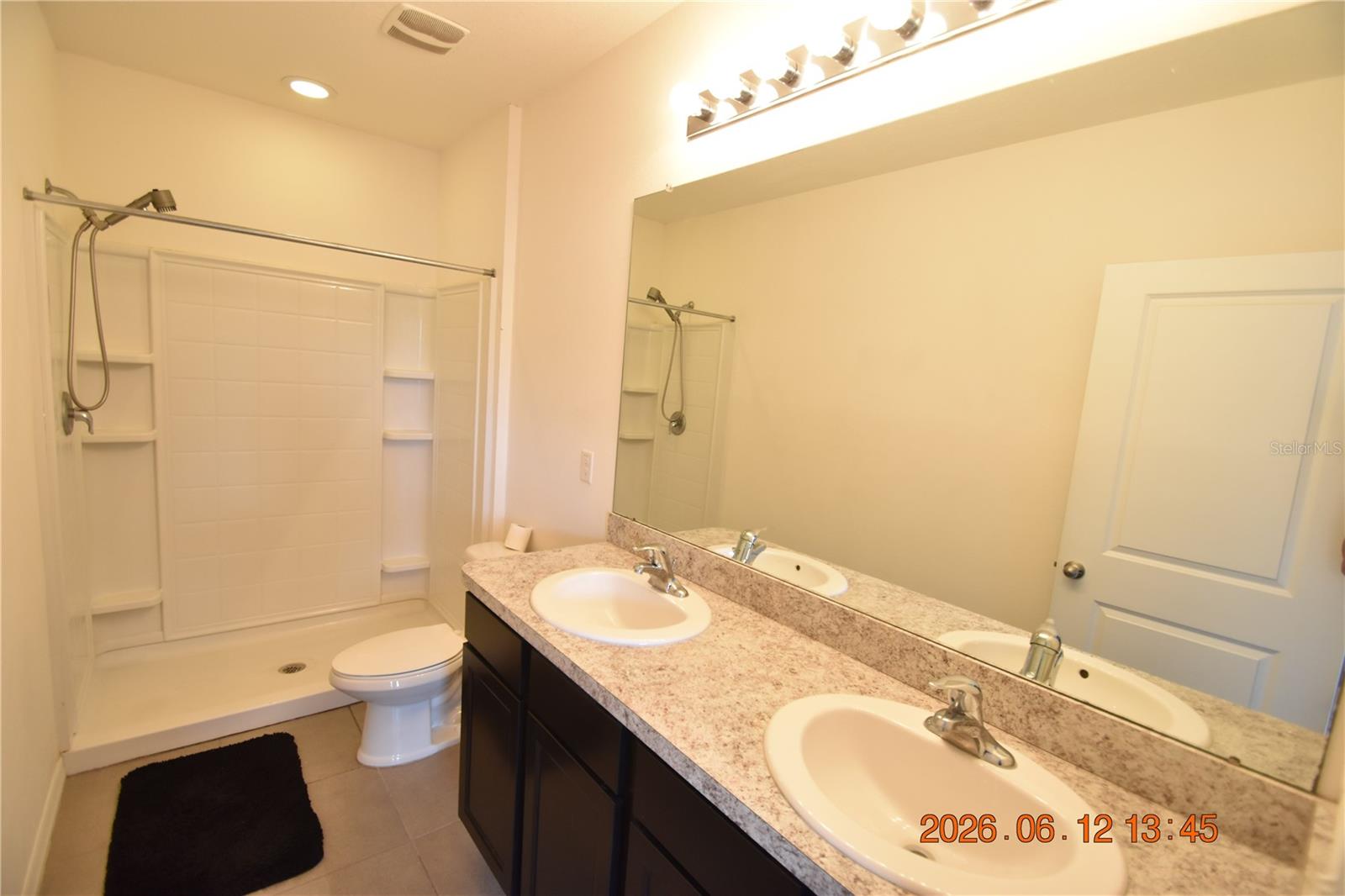 EAGLE PALM PH 4A - Residential Lease