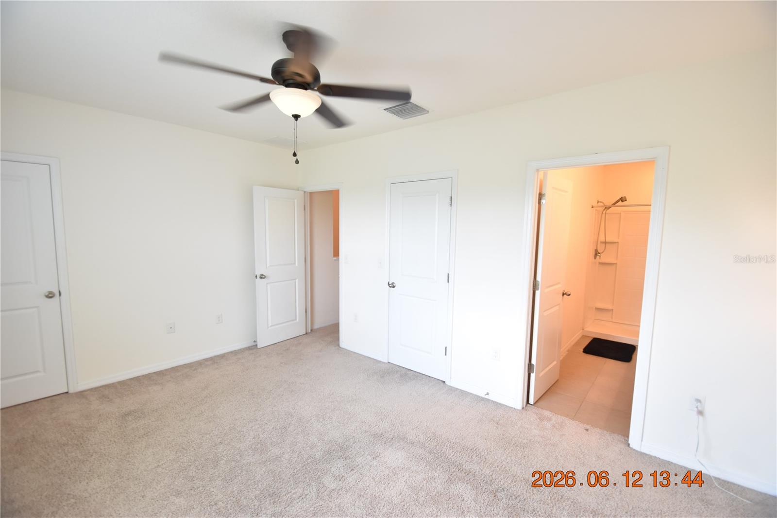 EAGLE PALM PH 4A - Residential Lease
