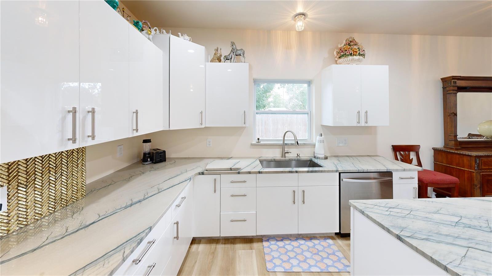 EAST GARDEN MANOR ADD 03 REP - Residential