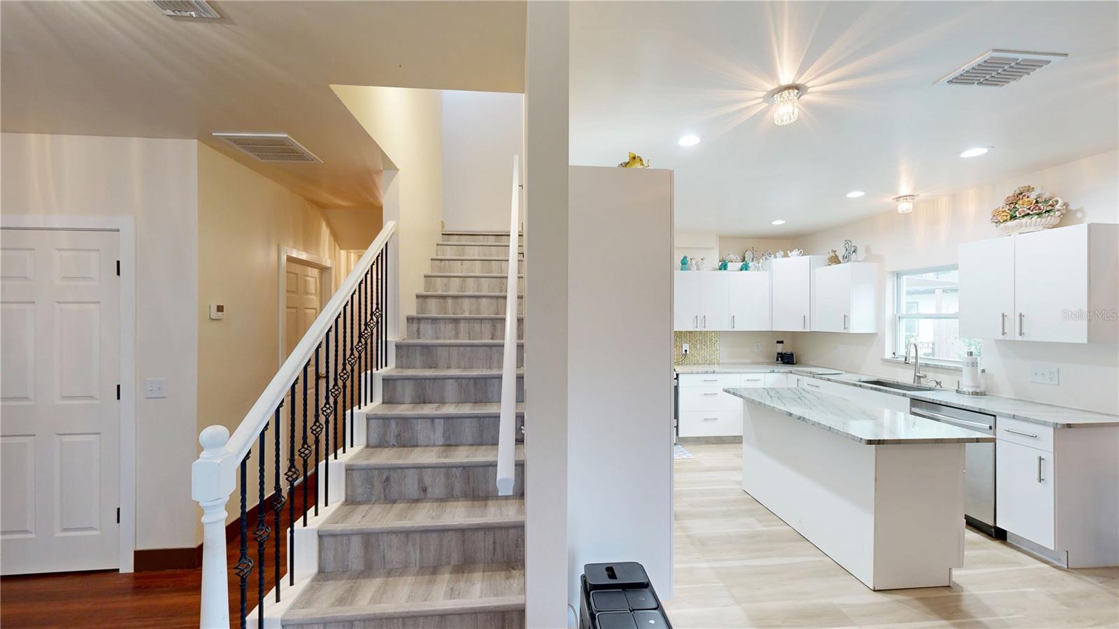 EAST GARDEN MANOR ADD 03 REP - Residential