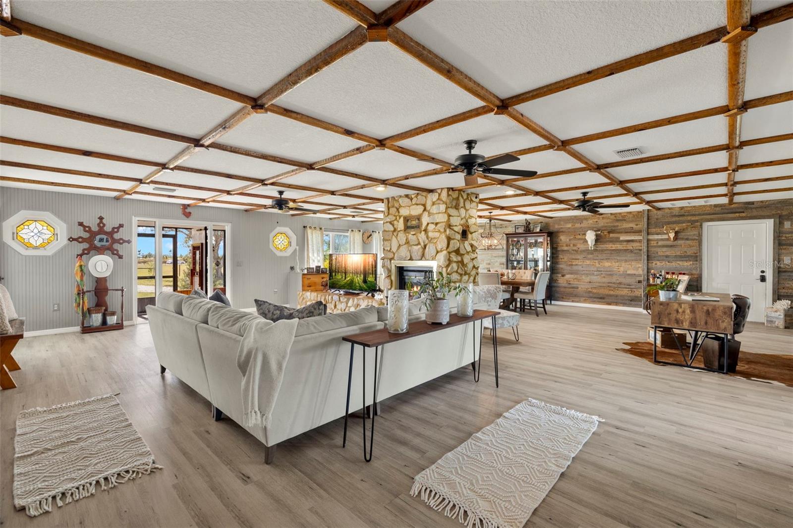ARCADIA GRVS INC - Residential