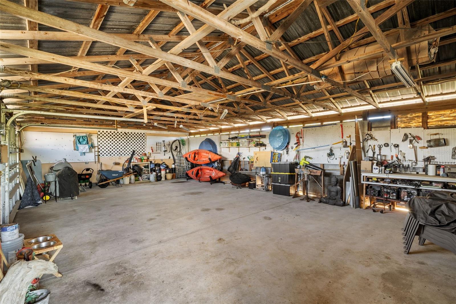 ARCADIA GRVS INC - Residential
