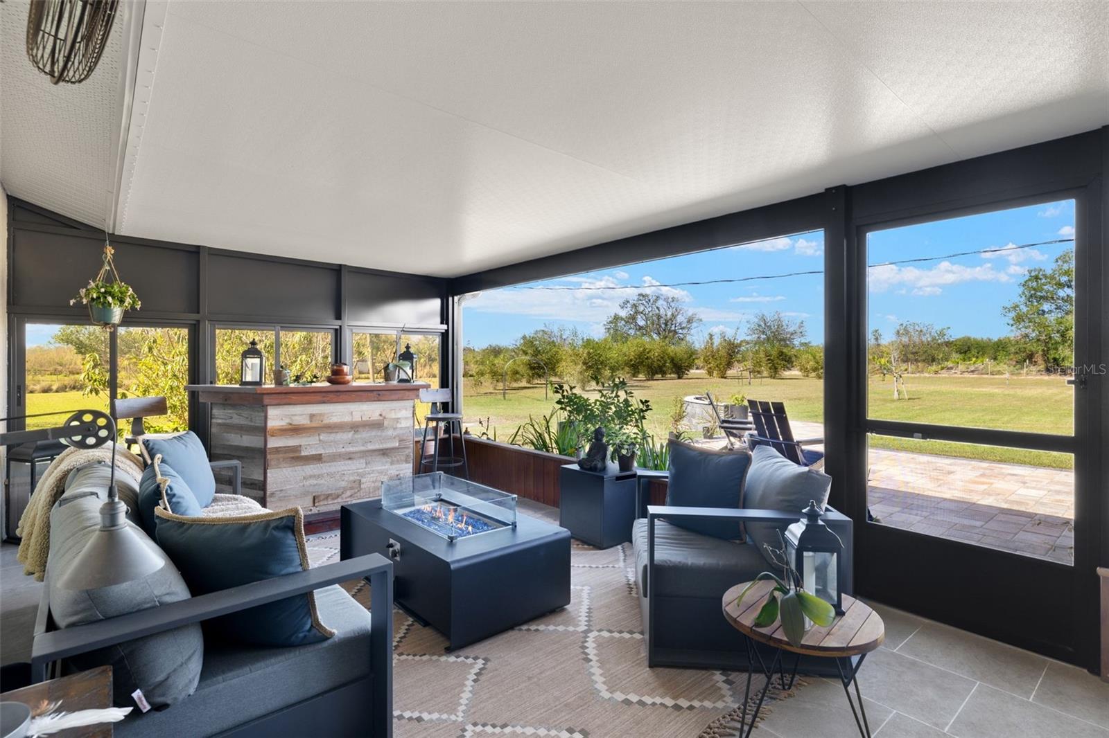 ARCADIA GRVS INC - Residential