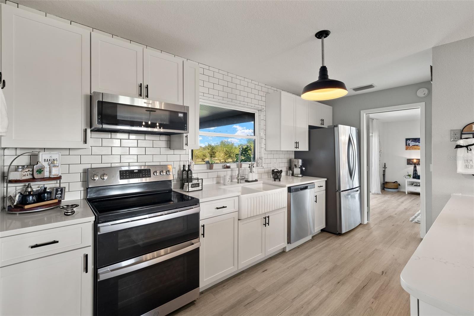 ARCADIA GRVS INC - Residential