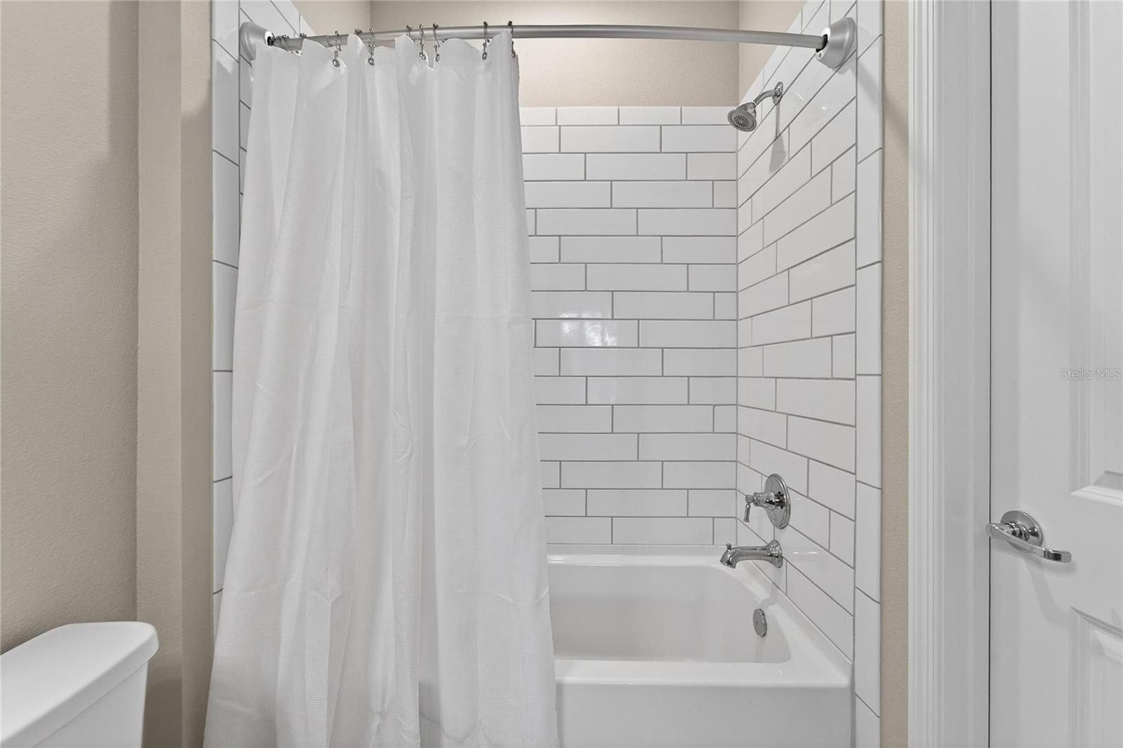 WHISPERING PINES PH 2 - Residential