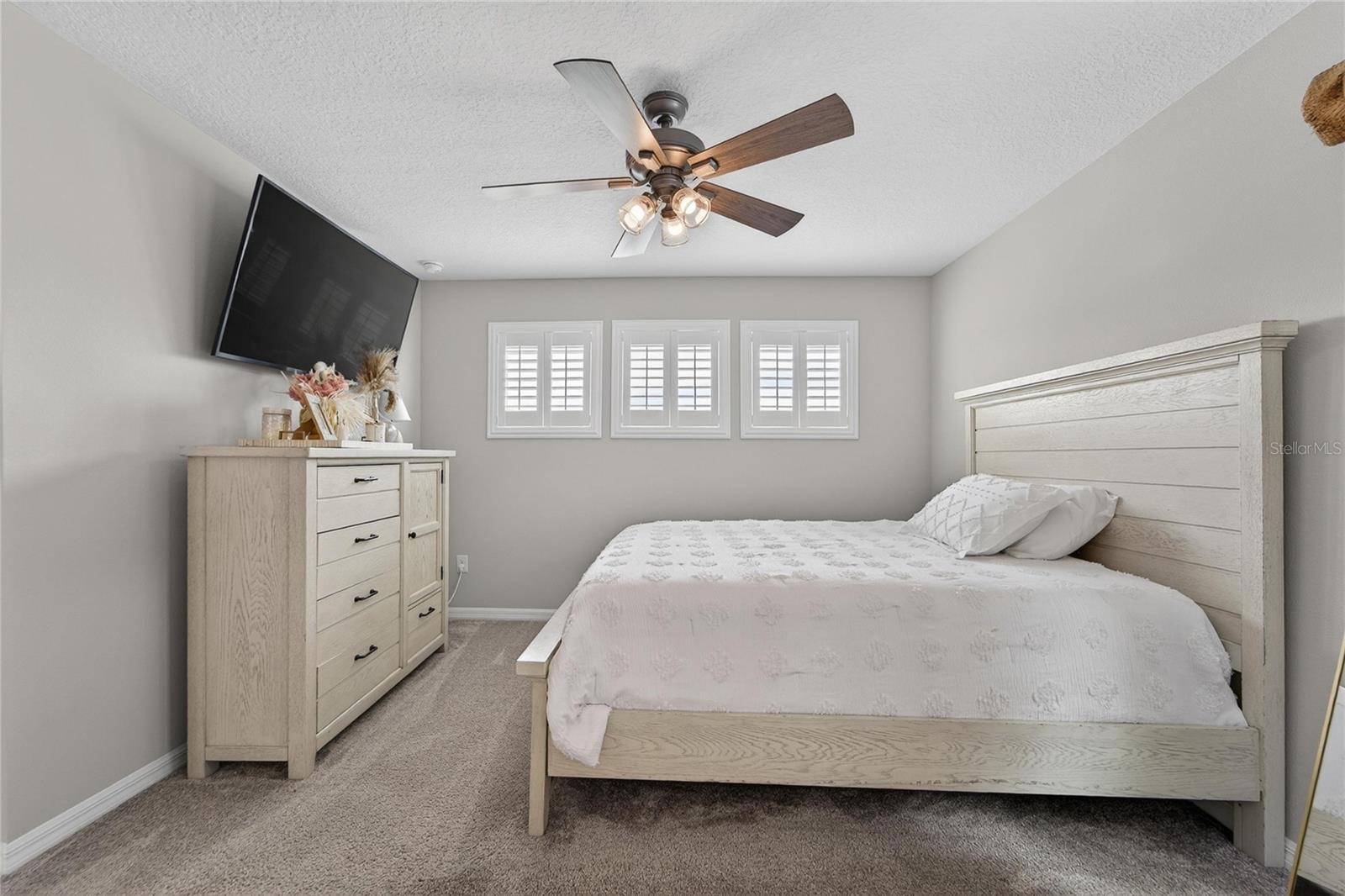 WHISPERING PINES PH 2 - Residential