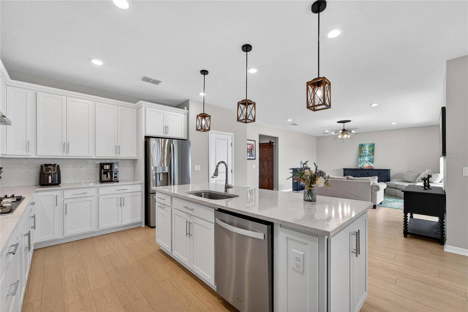 WHISPERING PINES PH 2 - Residential