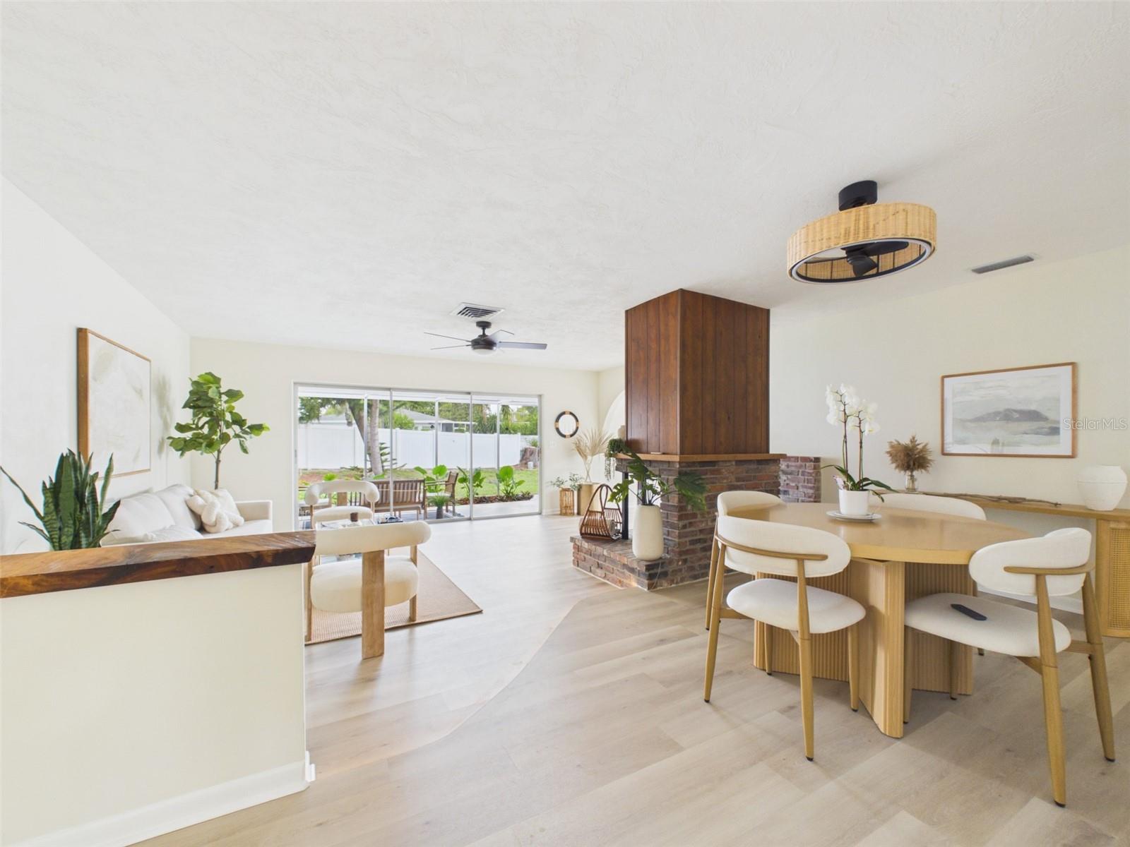 CURLEW GROVES UNIT ONE - Residential