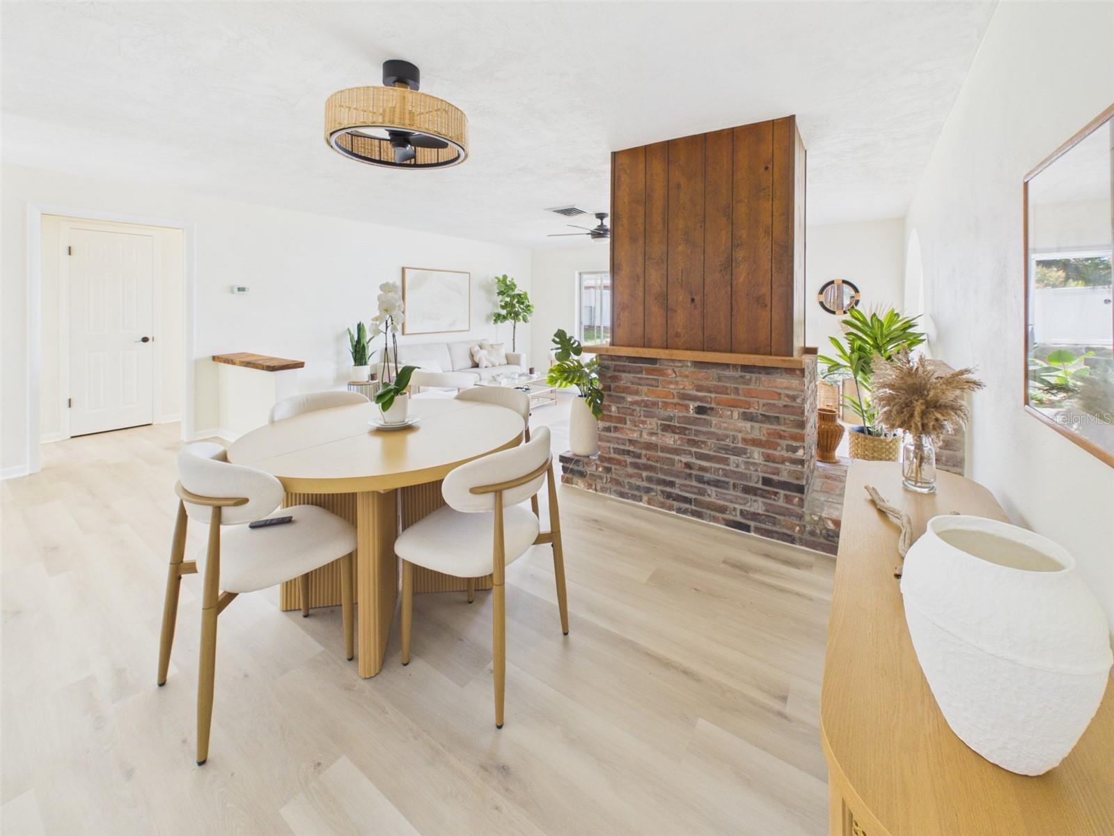 CURLEW GROVES UNIT ONE - Residential