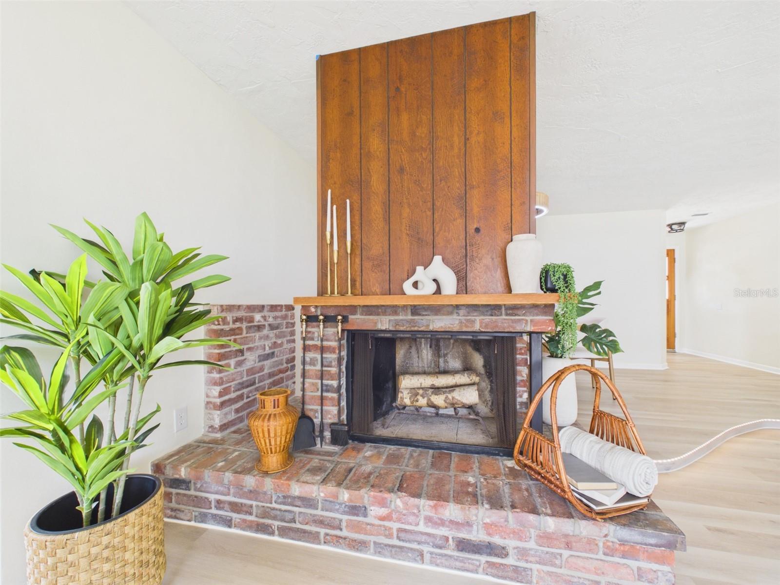 CURLEW GROVES UNIT ONE - Residential