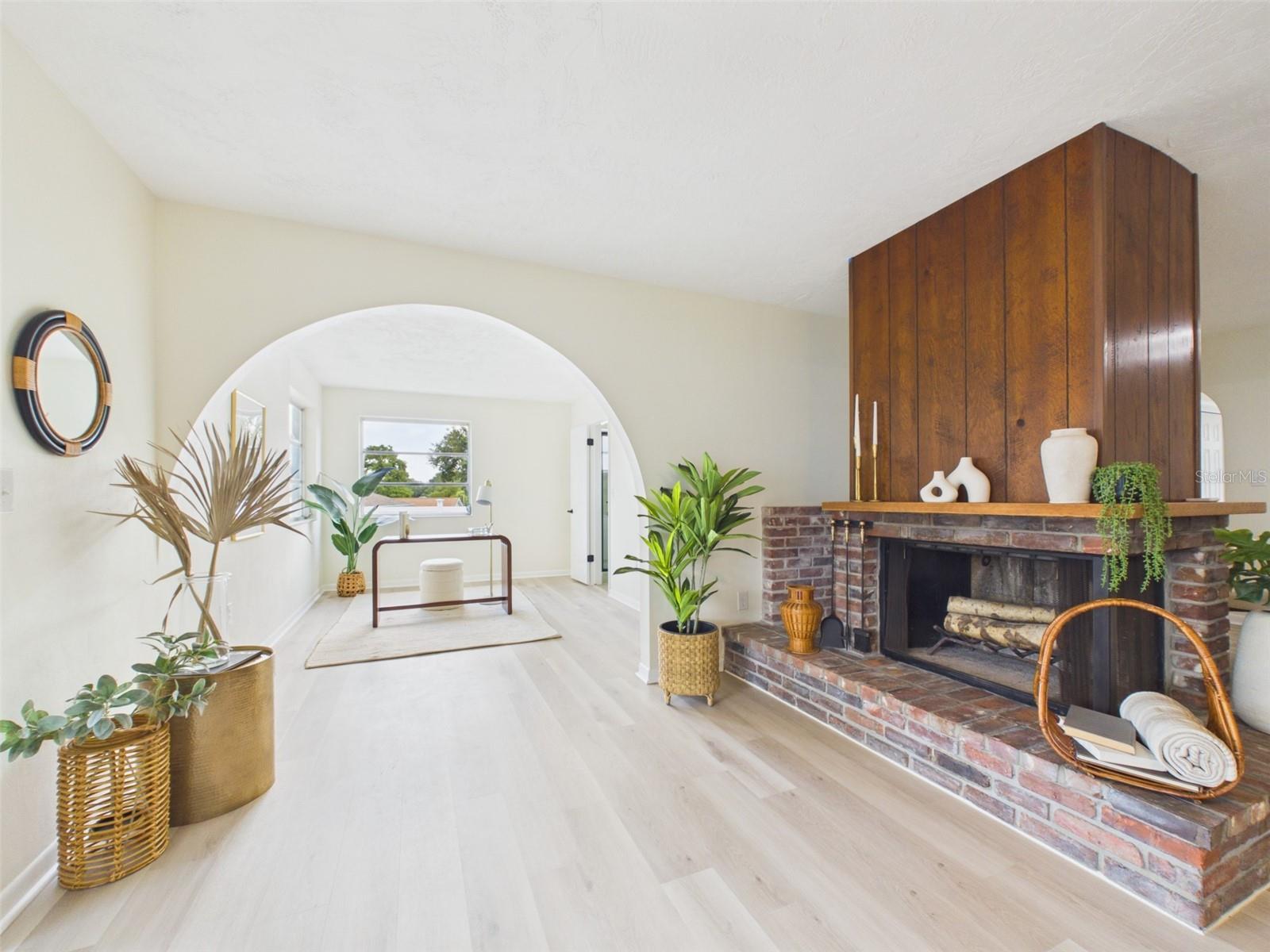 CURLEW GROVES UNIT ONE - Residential