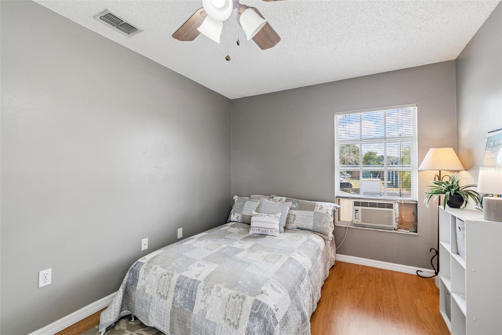 TAMPA SHORES INC #1 UN 1A REP - Residential