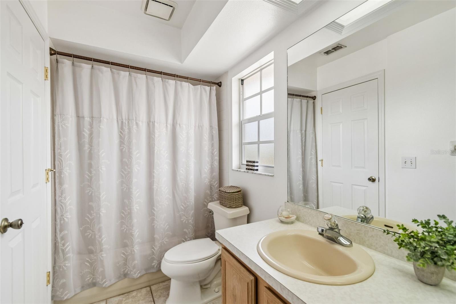TAMPA SHORES INC #1 UN 1A REP - Residential