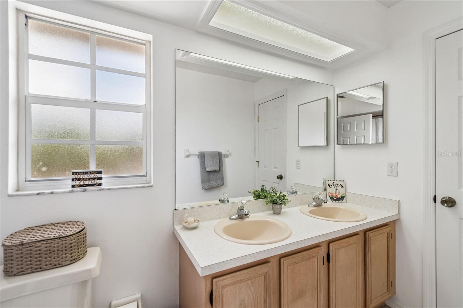TAMPA SHORES INC #1 UN 1A REP - Residential