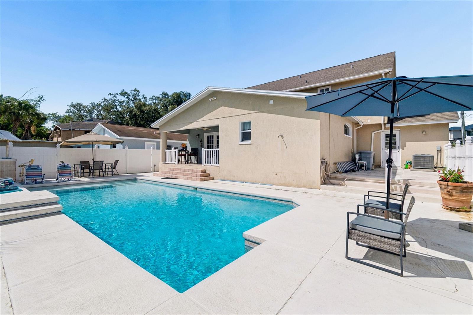 TAMPA SHORES INC #1 UN 1A REP - Residential