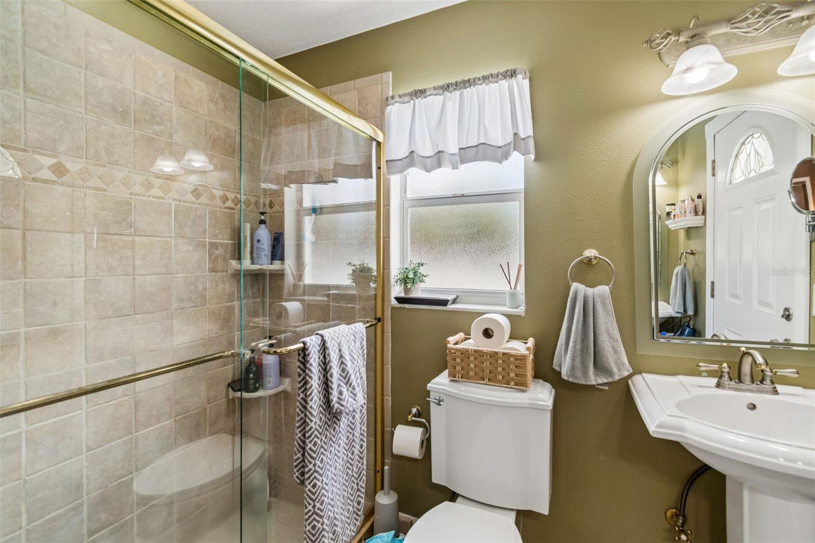 TAMPA SHORES INC #1 UN 1A REP - Residential