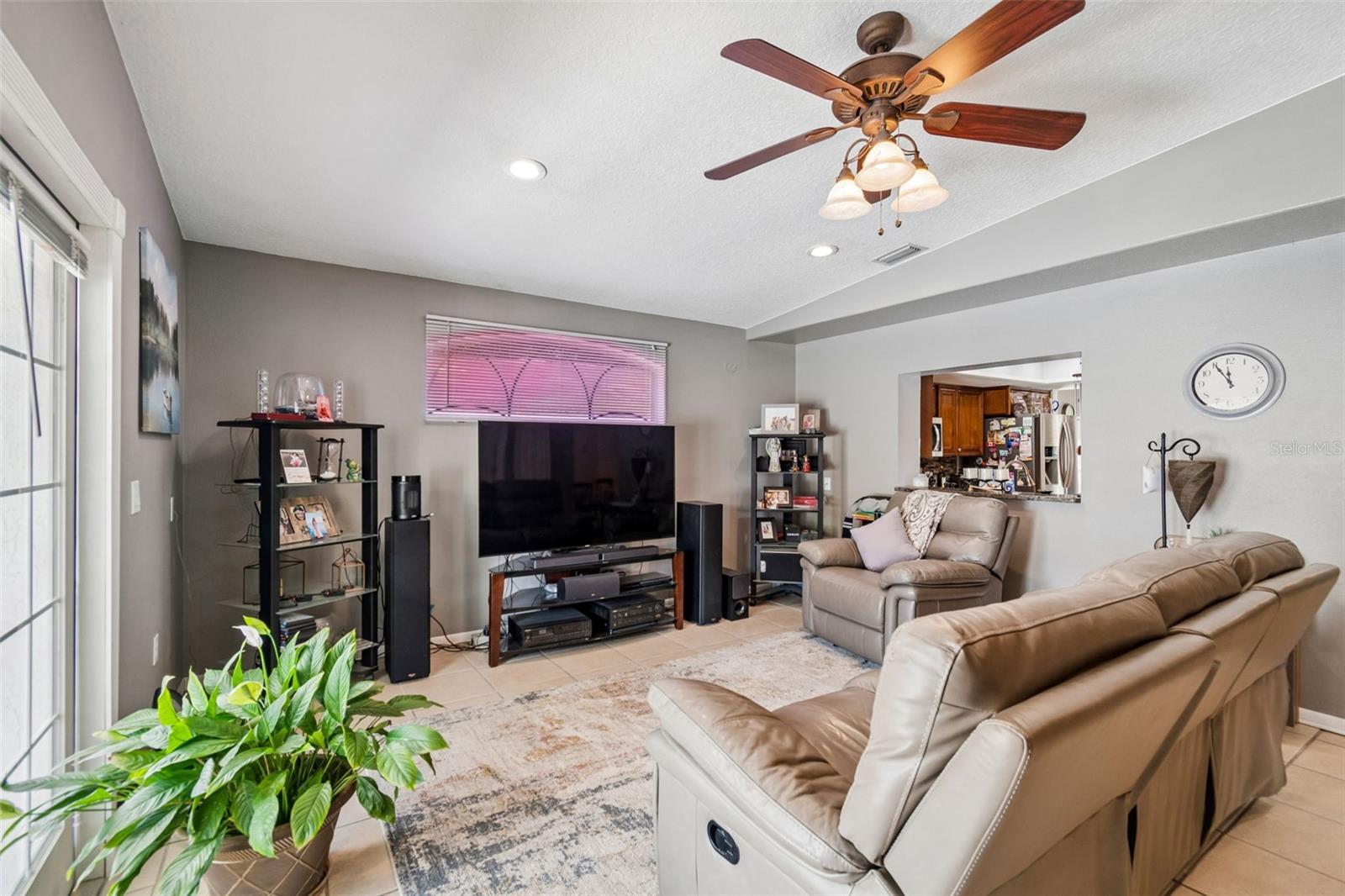 TAMPA SHORES INC #1 UN 1A REP - Residential