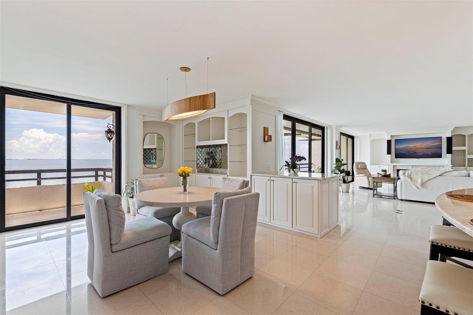 5700 MARINER - Residential
